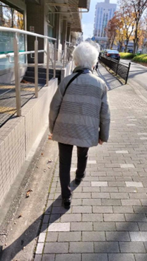 ユーザーのTさまより【リハビリ中の母にコアルー】