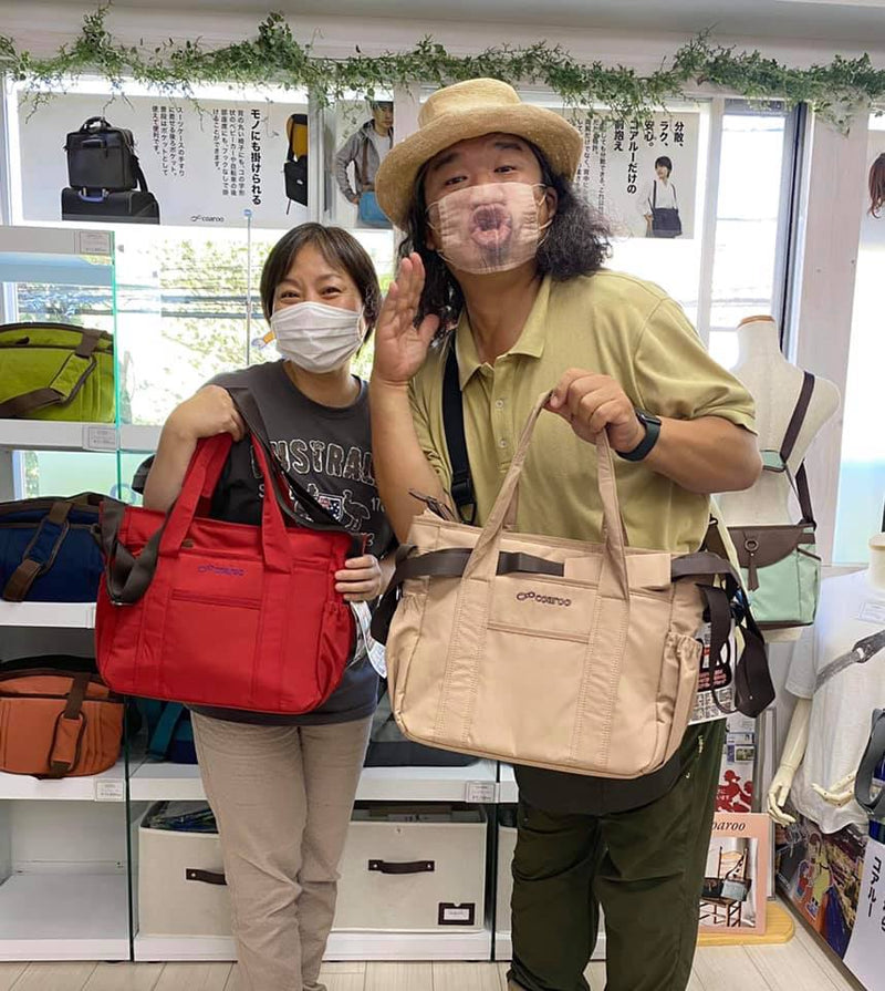 カメラバッグに前抱え