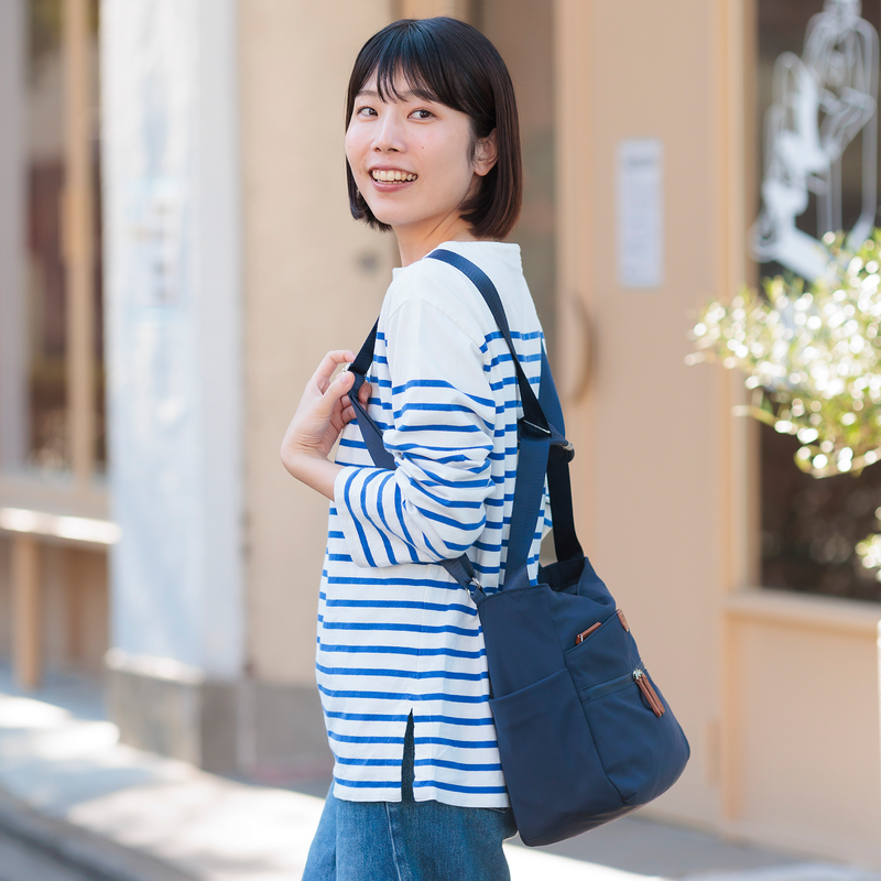 エバーM【TVショッピング紹介予定】A4可、通勤に人気のコアルーバッグ エバーM【TVショッピング紹介予定】A4可、通勤に人気のコアルーバッグ
